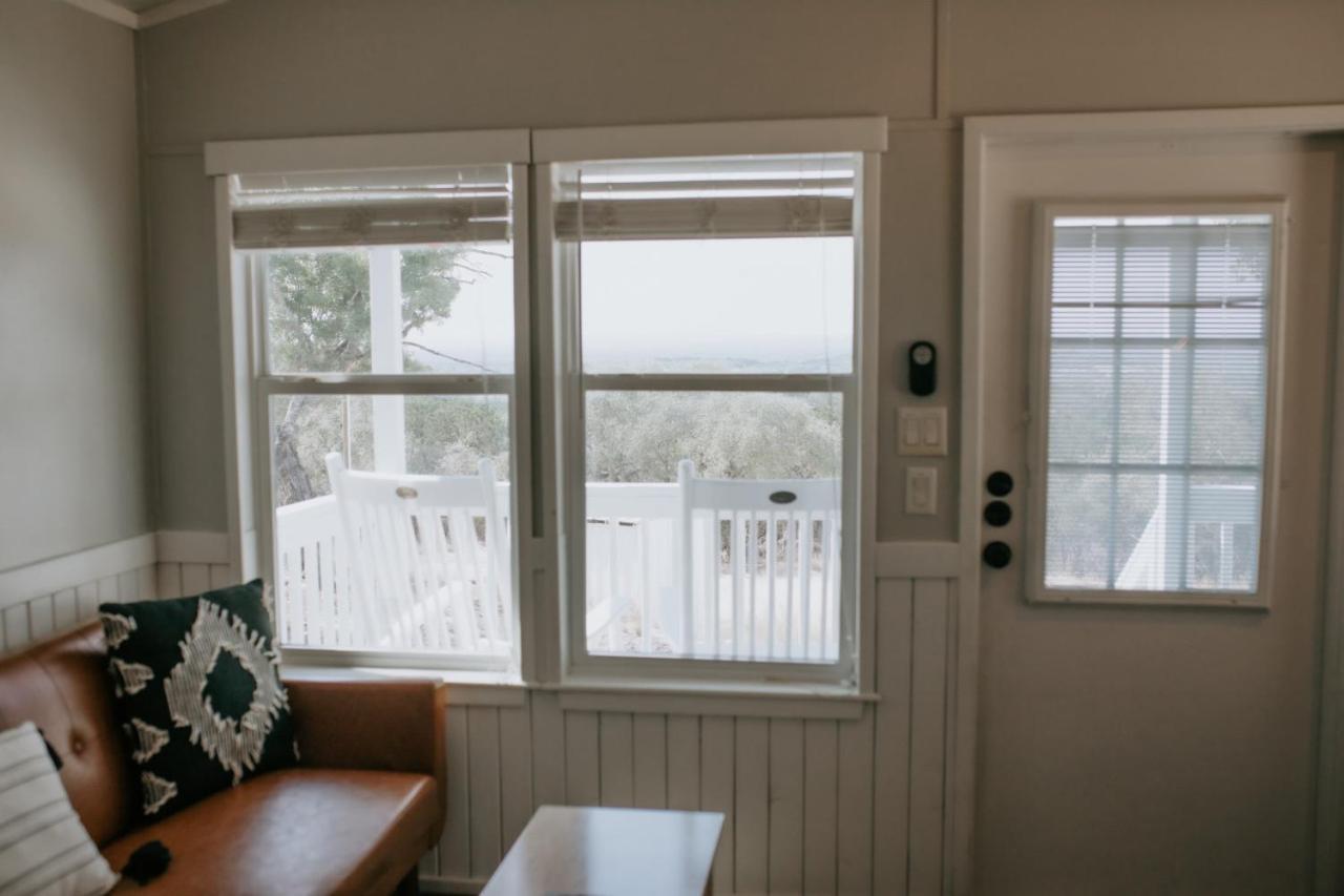 Spring Branch Nest - Texas Tiny House With A Big View 빌라 외부 사진